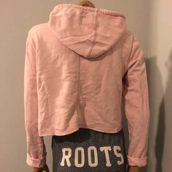 Cropped Sweater - Picture 3 of 3